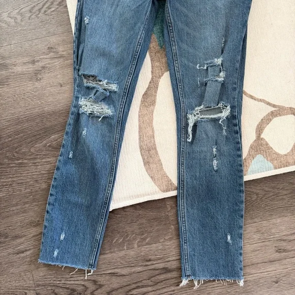 Abercrombie & Fitch | The Skinny High Rise Dark Wash Distressed Cutoff Hem Jeans - Picture 3 of 6